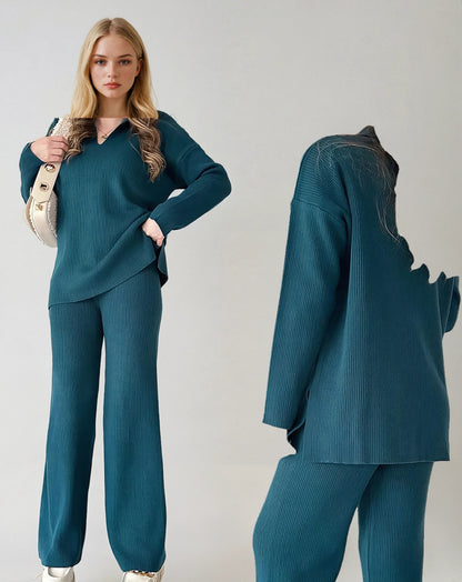 Fela | Casualowy Zestaw Dwuczęściowy z Dekoltem w Serek i Rozcięciem